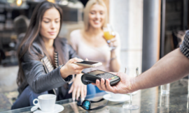Accenture: US$ 7 billones de gastos de consumidores pasarán del efectivo a tarjetas y pagos digitales hacia 2023